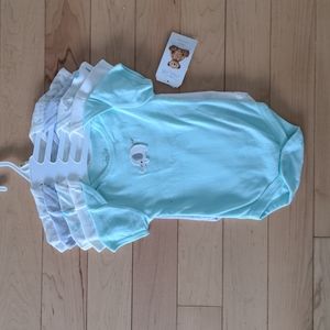 NWT René Rofé 5-peice onesie set 6-9months